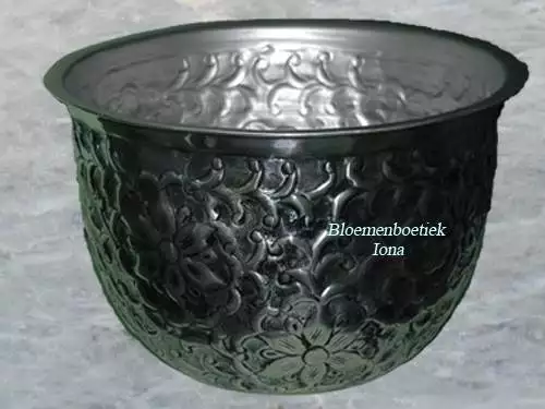 IJzeren bloembak/bloemenboetiek Iona