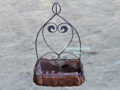 Brocante muur mand / Bloemenboetiek Iona