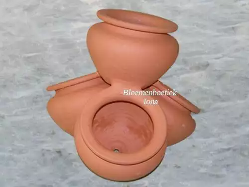 Pottenbak bloempot/bloemenboetiek Iona