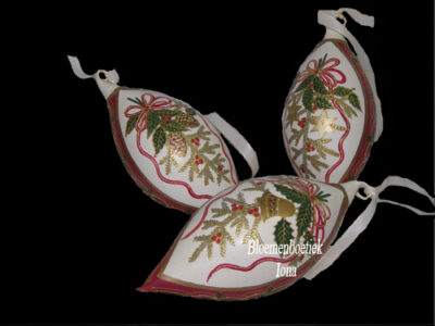 Kerst accessoires verkoopt Bloemenboetiek Iona