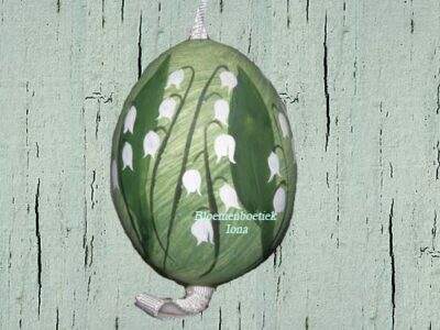 Paasei met lelietjes der dalen/bloemenboetiek Iona